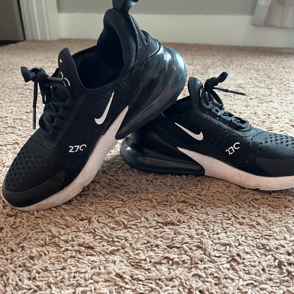 Women’s Black Air Max 270s